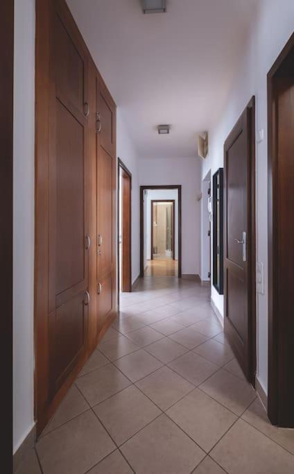 Apartmán Bright Downtown Balcony Retreat Budapešť Exteriér fotografie